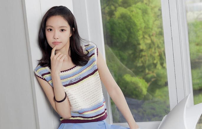 손나은 SUMMER LOOK BOOK