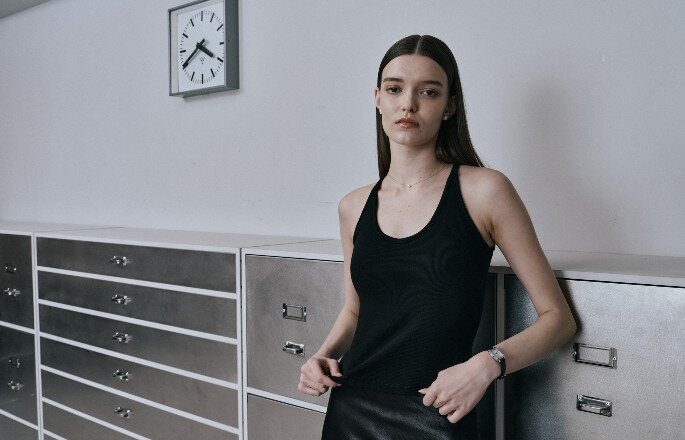 비아스튜디오 25SS