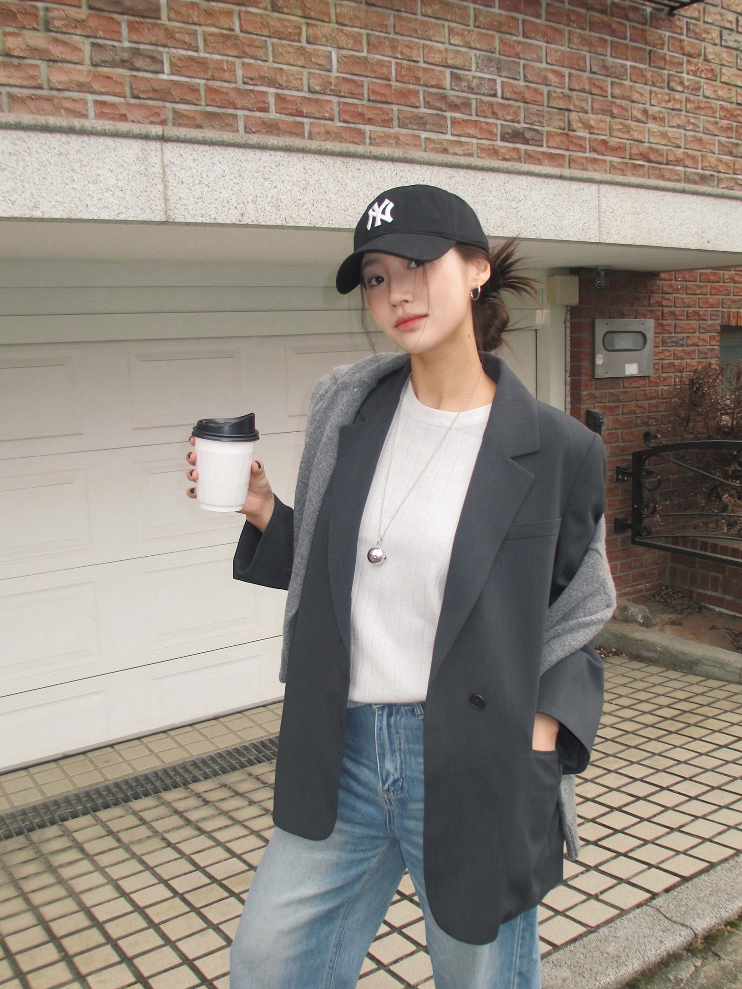 오늘 뭐 입지? 고민 끝내는 룩북