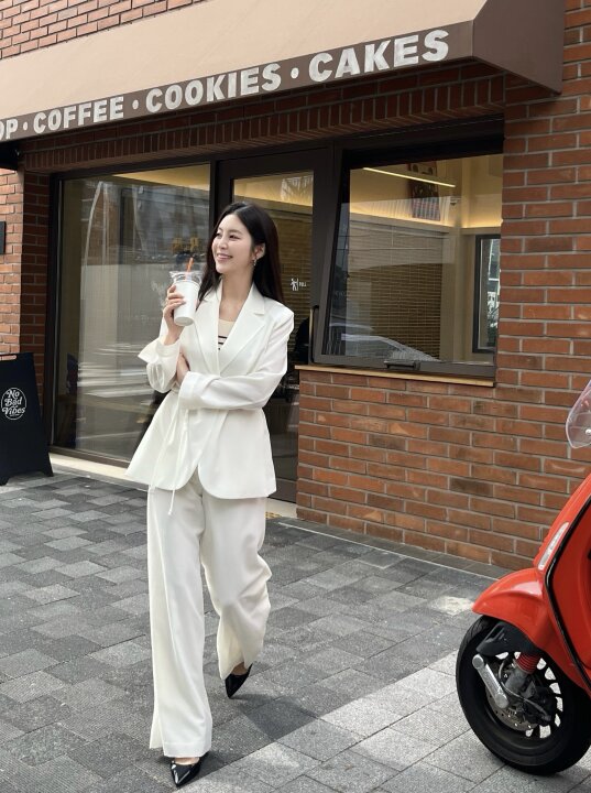 햇살 가득한 날, 일하기 아까운 룩 4가지