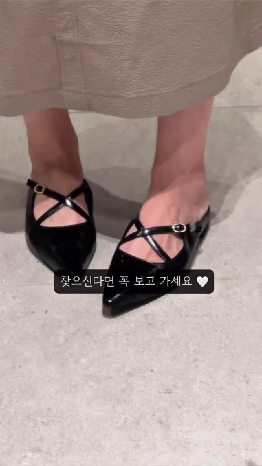 인플루언서 '엘리'님과 함께한 슈즈를 구경해보세요!