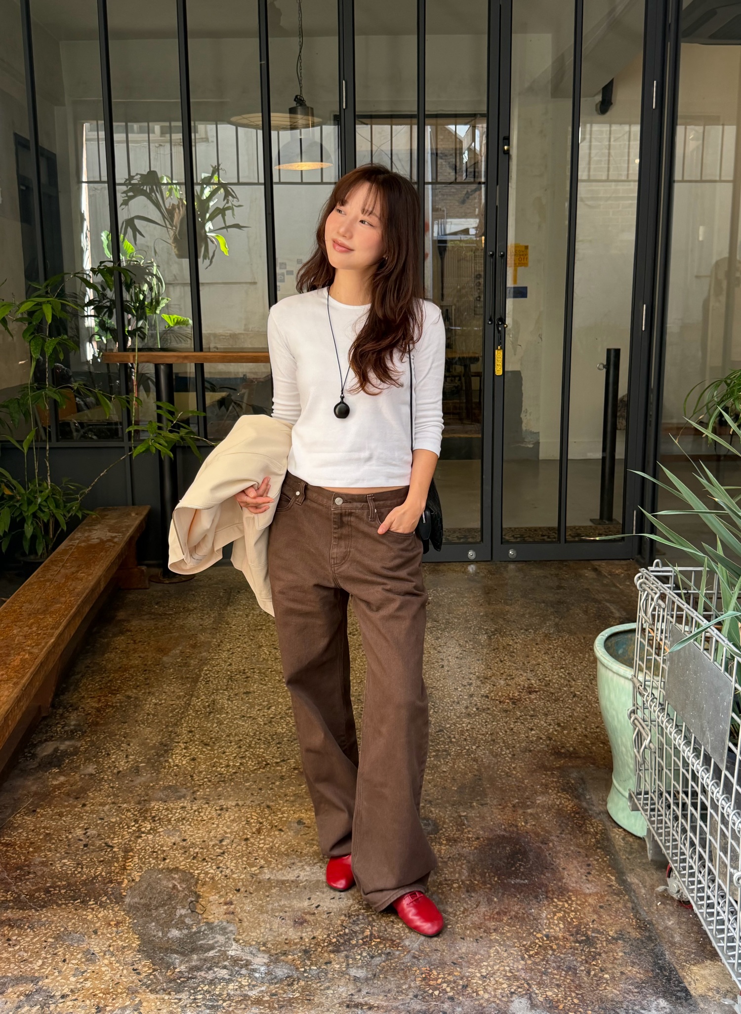계절의 깊이를 담은 가을 컬러 레이어링