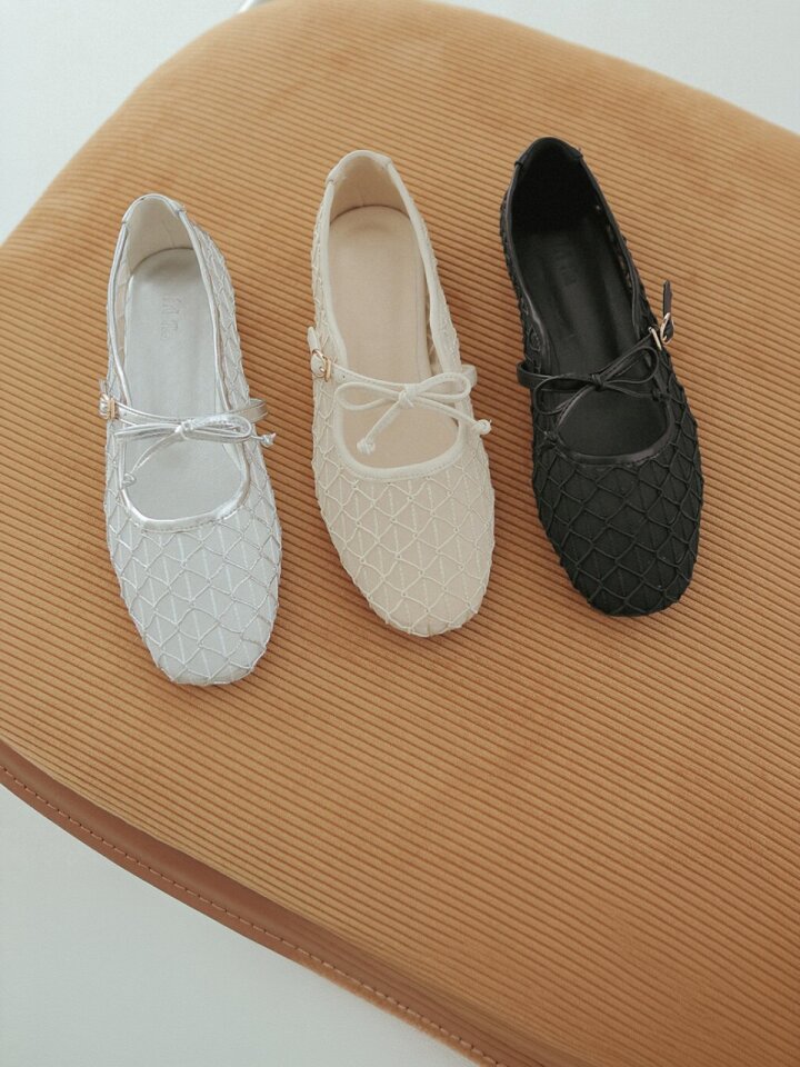 소중한 사람과의 순간을 위한<br>
편안함과 스타일을 모두 담은 슈즈