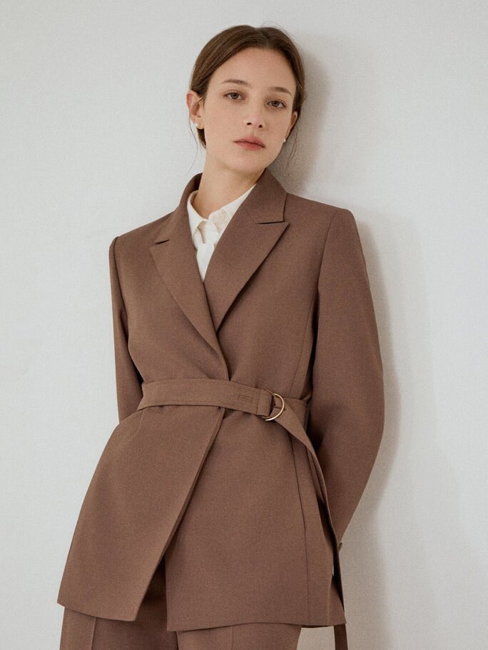 AUTUMN IN TONES