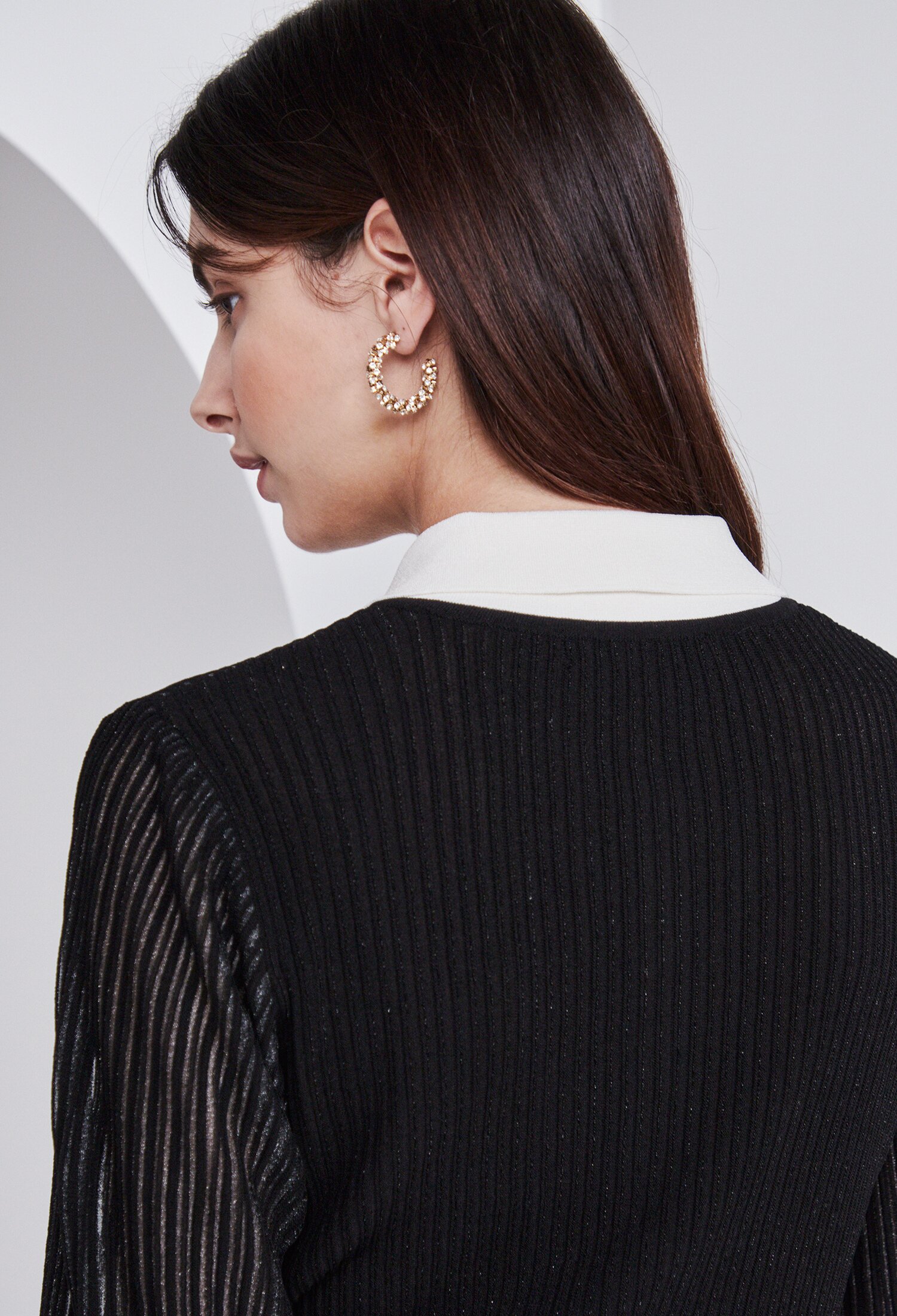 벨티드 시스루 플리츠 니트 원피스 (BLACK)