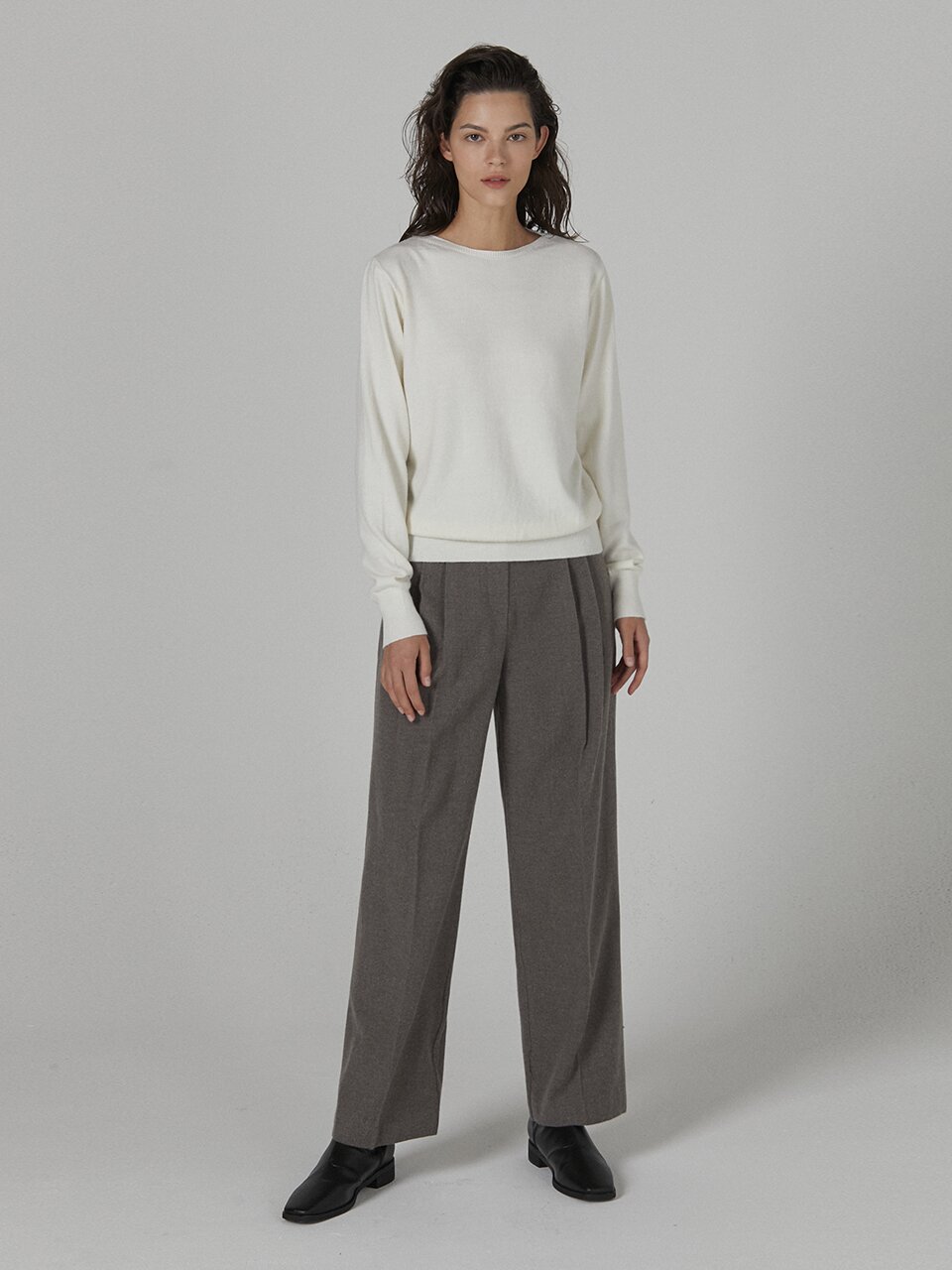 two pintuck wool slacks_BROWN