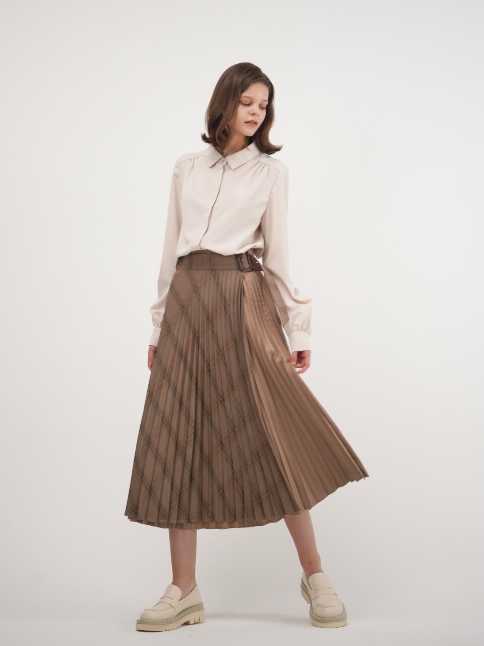 Patched Pleated Wrap Skirt_Sand