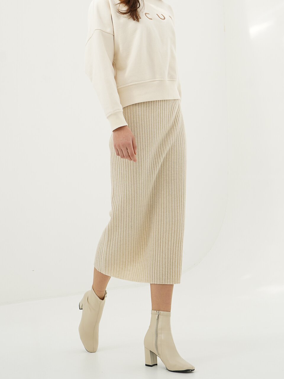 Cashmere Ribbed Knit Skirt_L.Beige