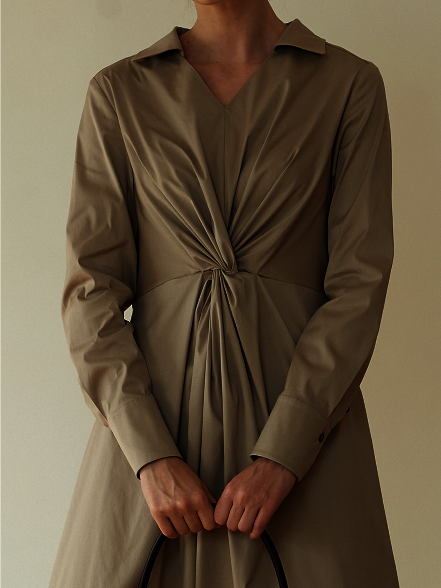 OPERA SHIRRING DRESS BEIGE