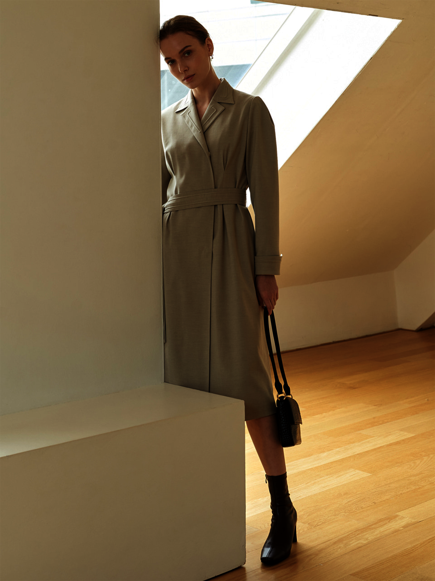 CLOUD LINING OPEN DRESS