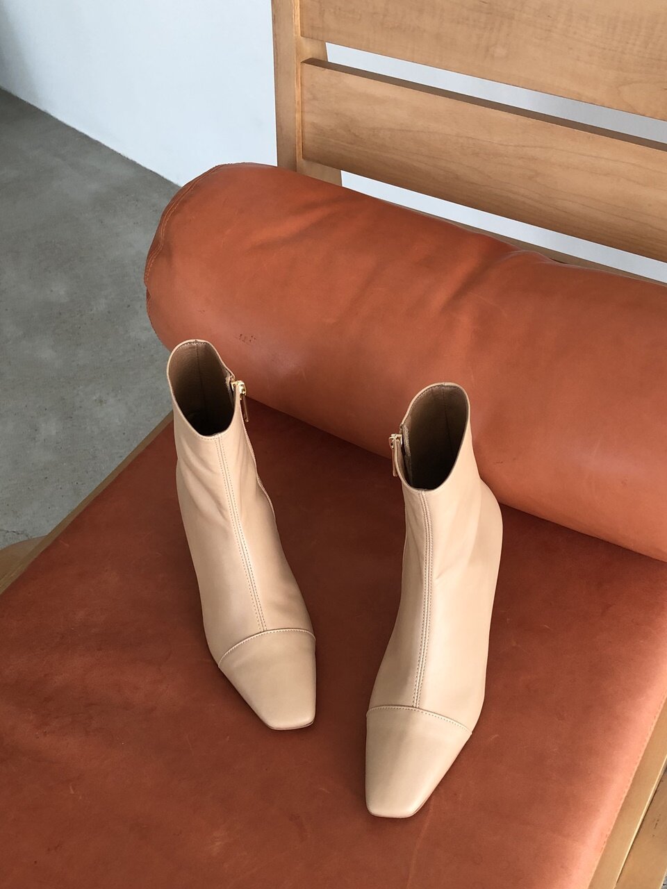 simply slim ankle boots beige