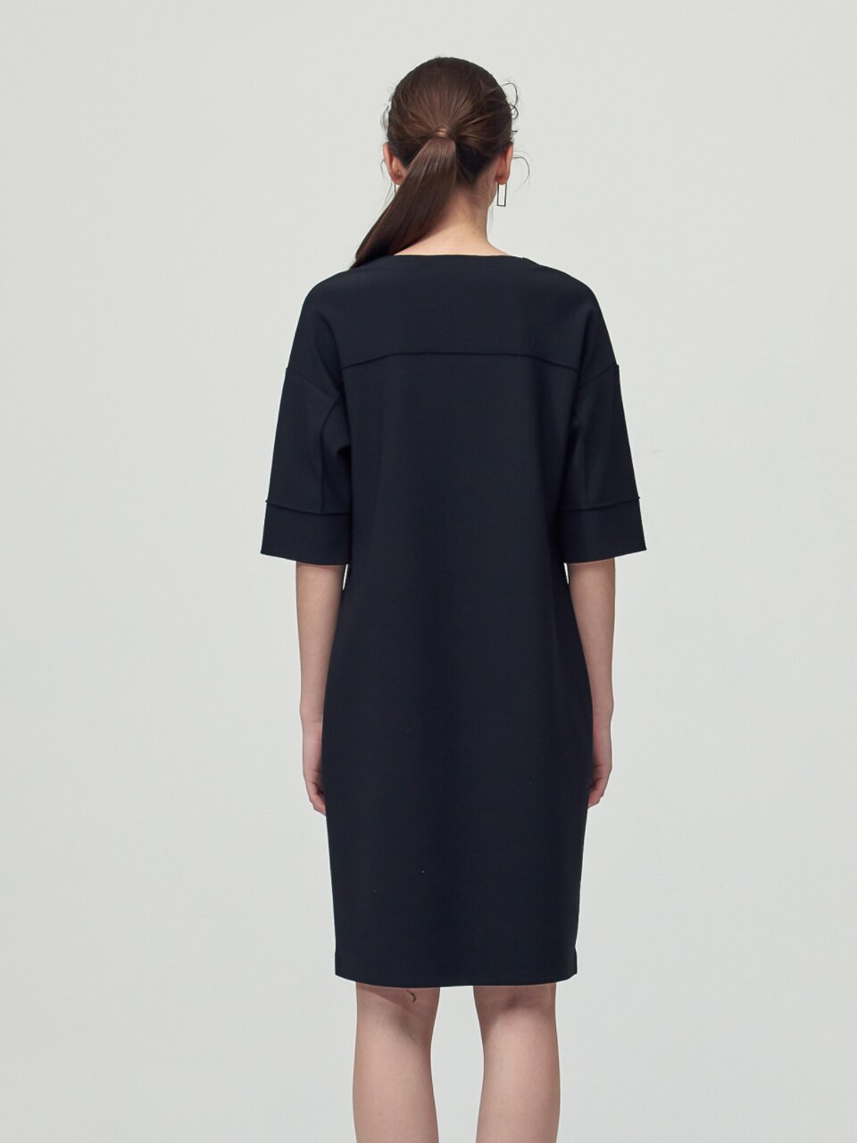 Round Neck Edge Dress_Black