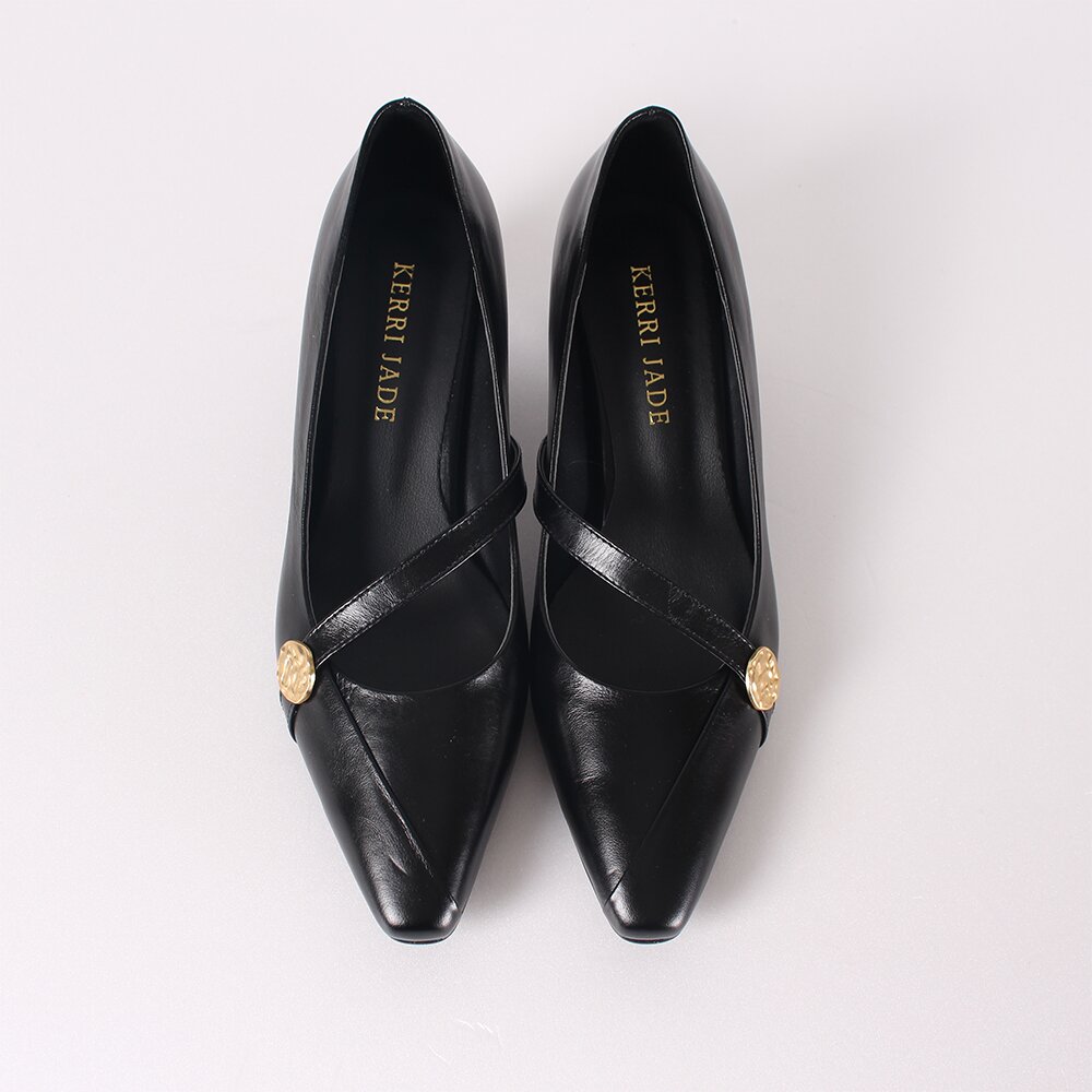 Coin Pumps_Black