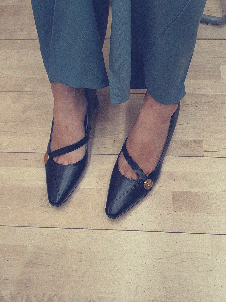 Coin Pumps_Black