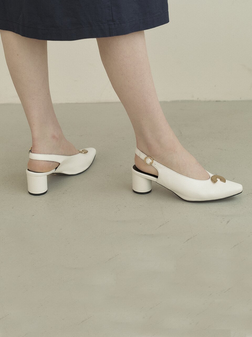 HalfMoon Slingback_CreamWhite
