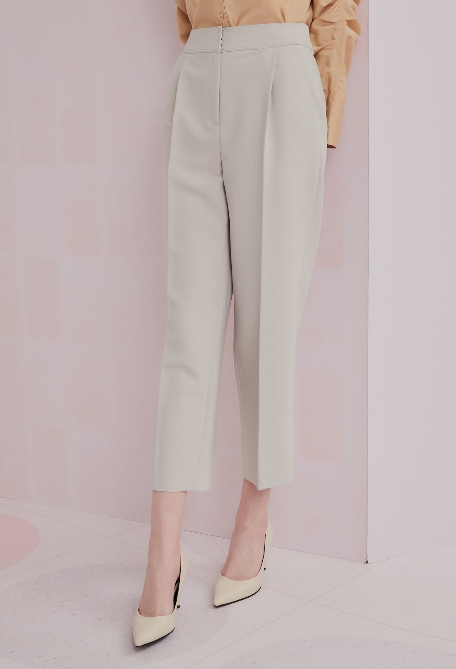 레터링 밴딩 턱 디테일 팬츠 (LIGHT GREY)