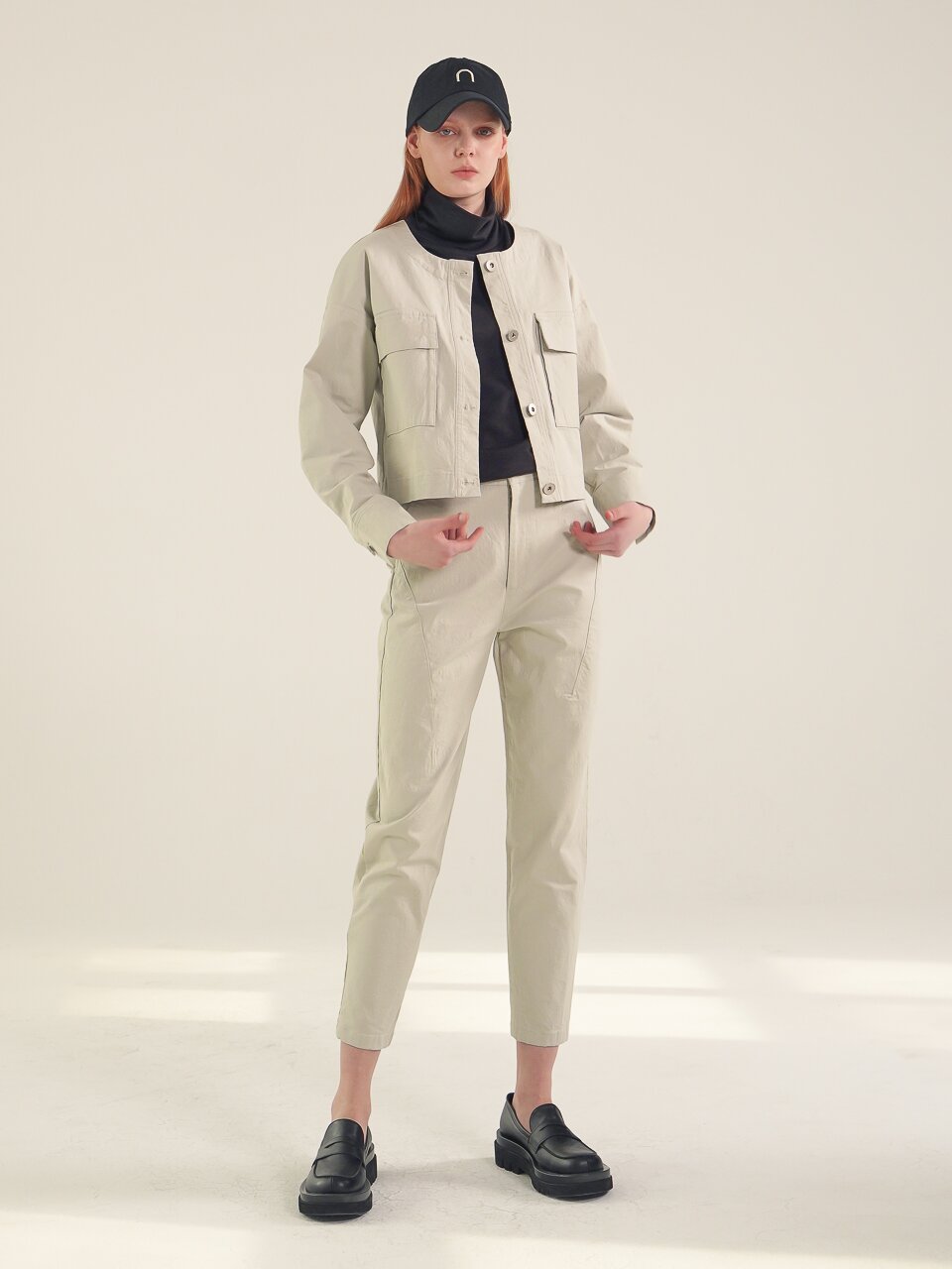 Round Neck Cropped Jacket_Mt.Green