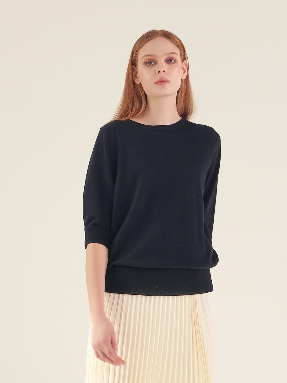 Half Sleeve Round Neck Knit_Black