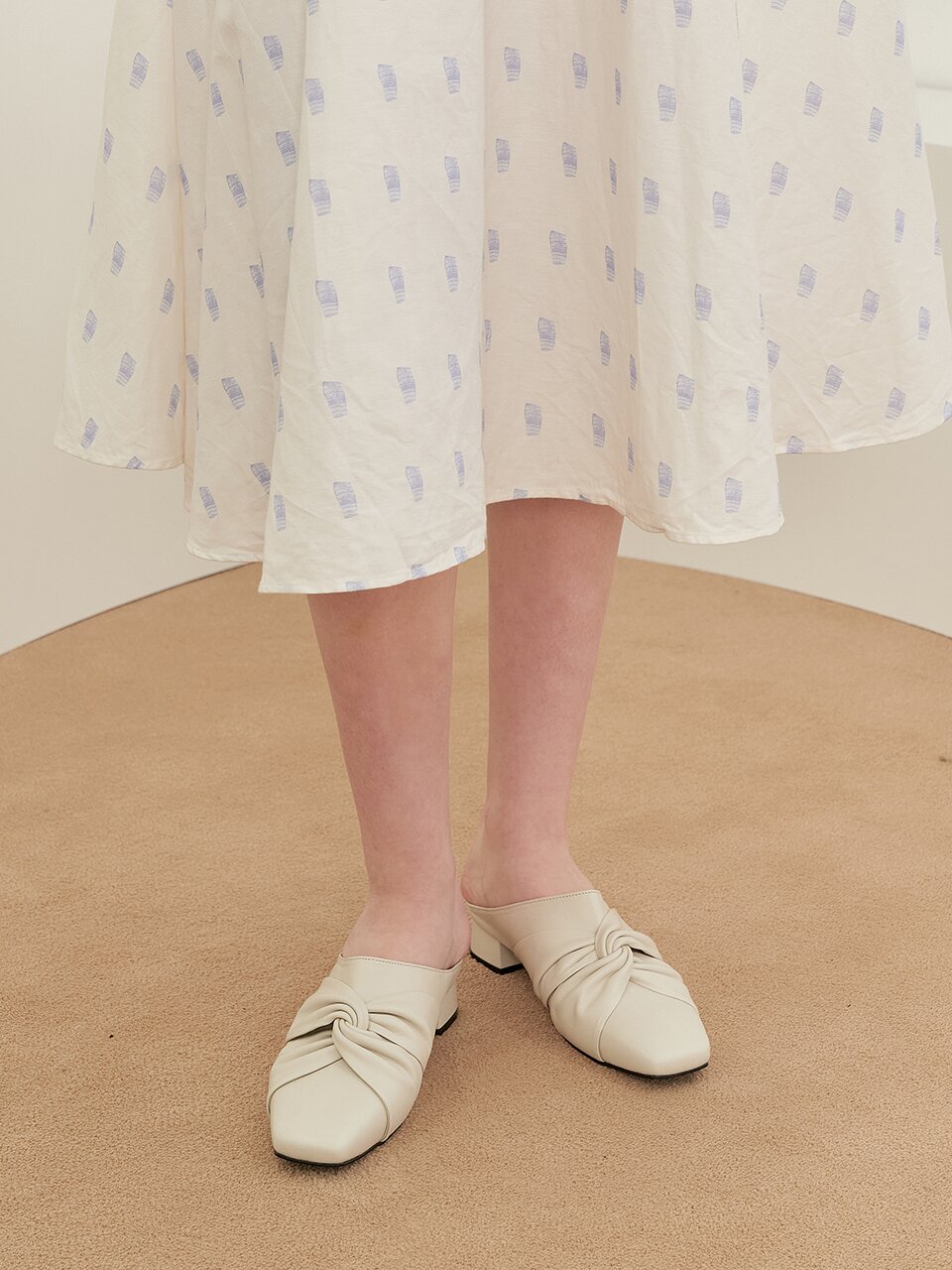 T.Twist Mules_Ivory