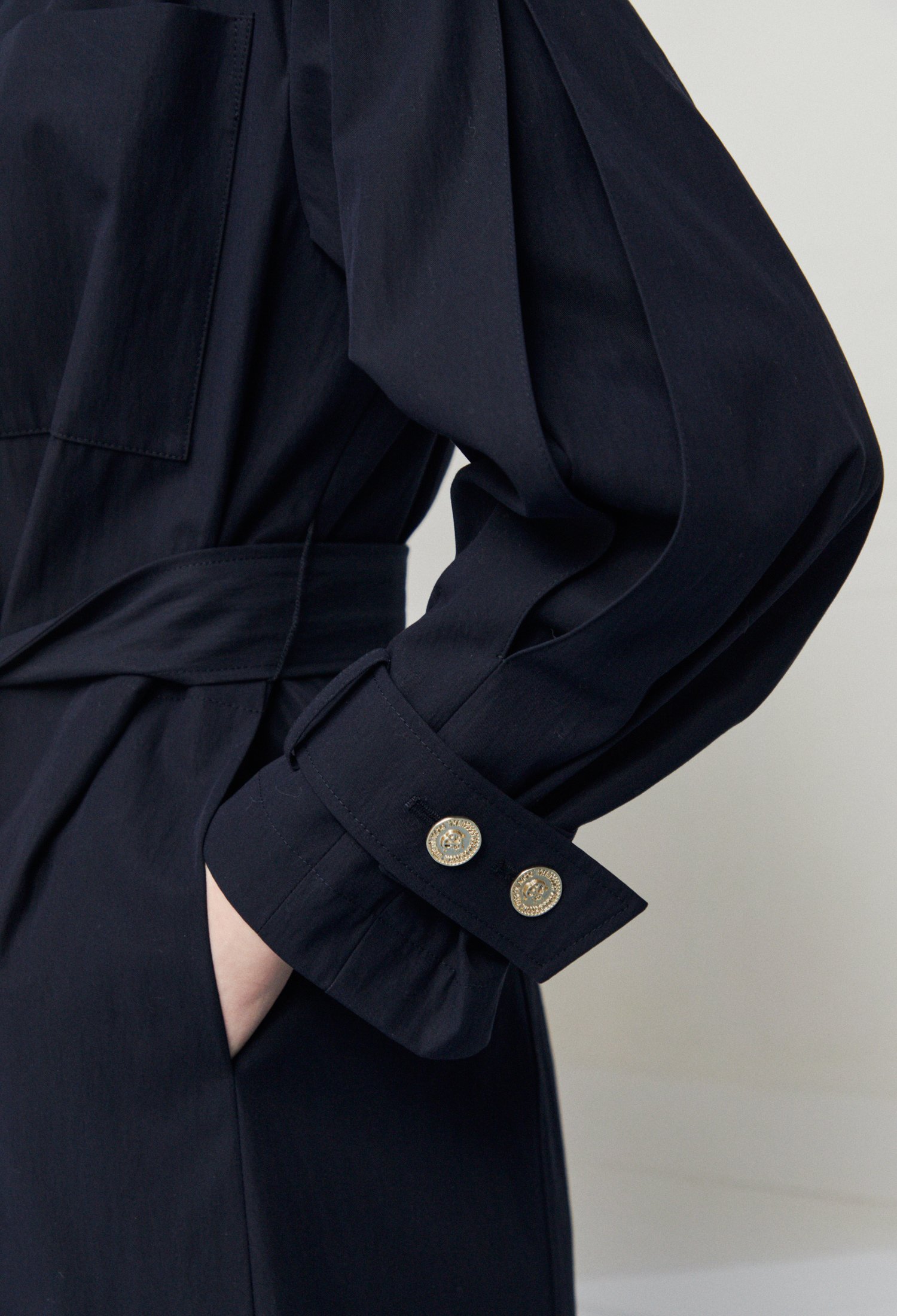 포켓 벨티드 트렌치 코트 (NAVY)