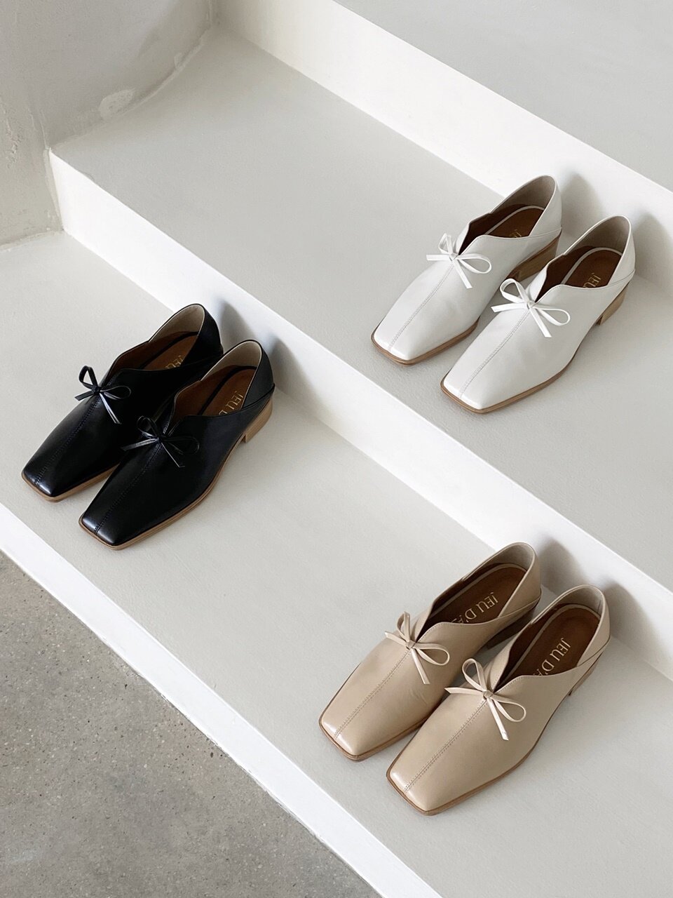  Baguette ribbon loafer beige