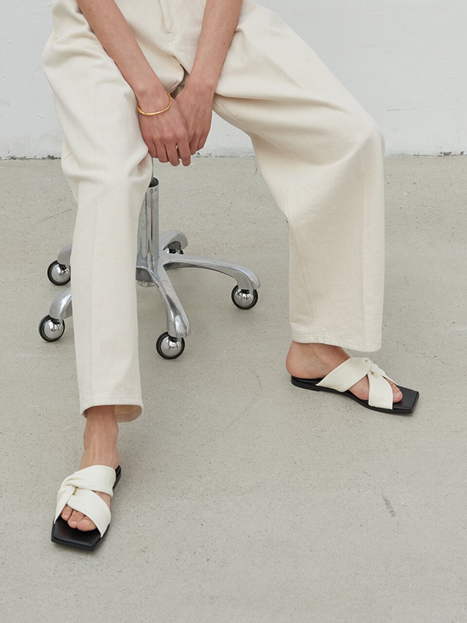 Alice Leather Slides Ivory