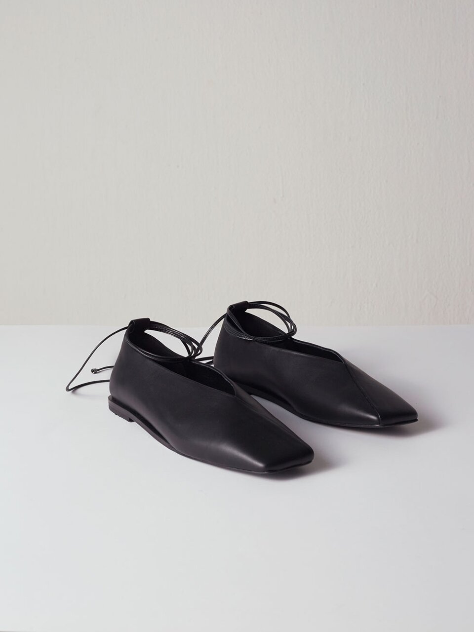 Emma Flat Leather Black