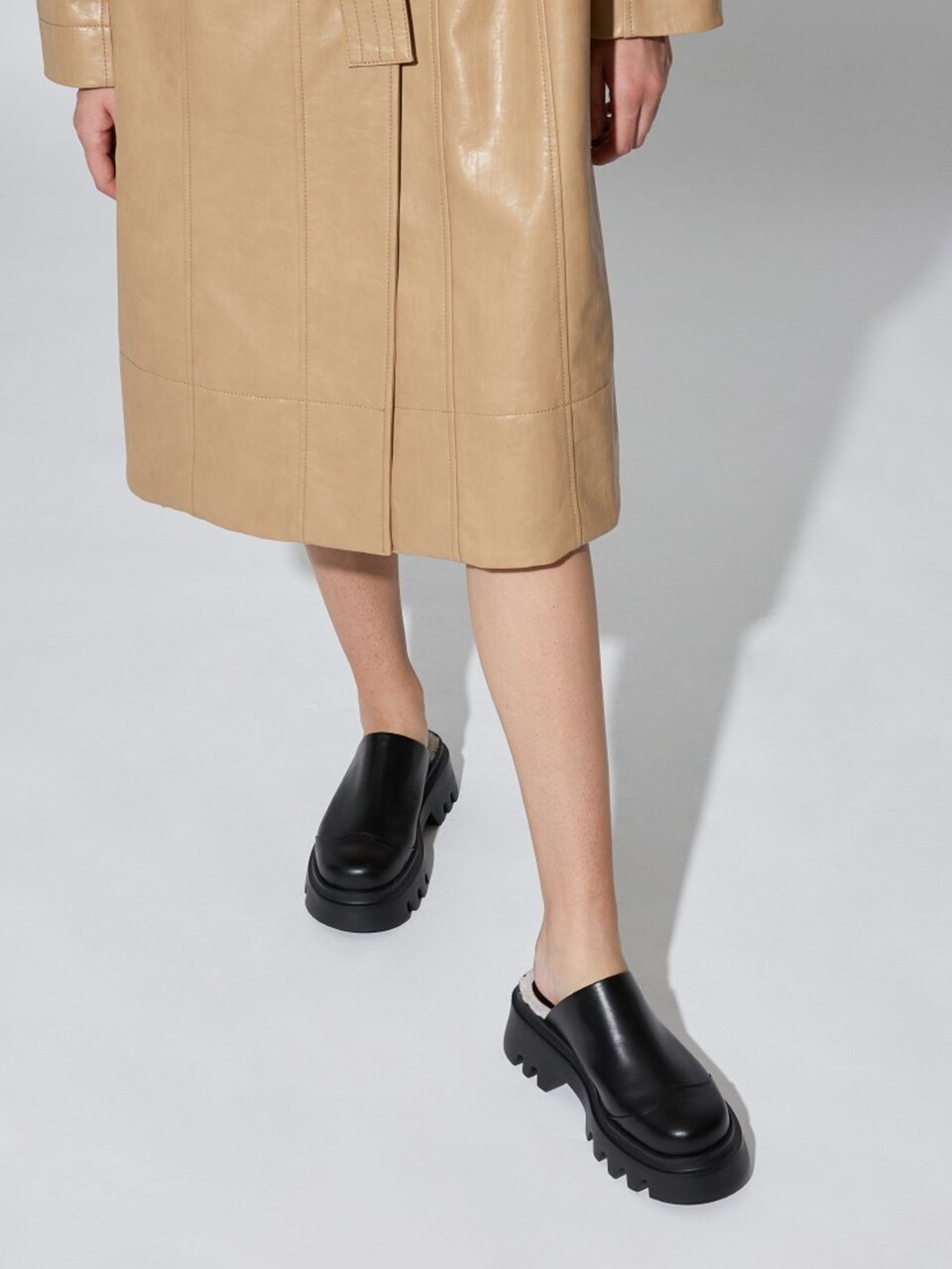 Lucas Shearling-Lined Mules Black