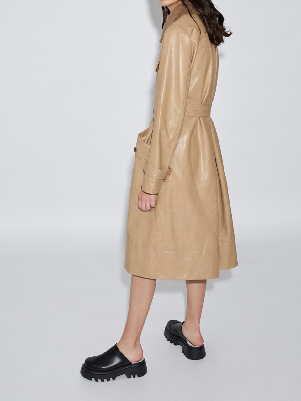 Lucas Shearling-Lined Mules Black