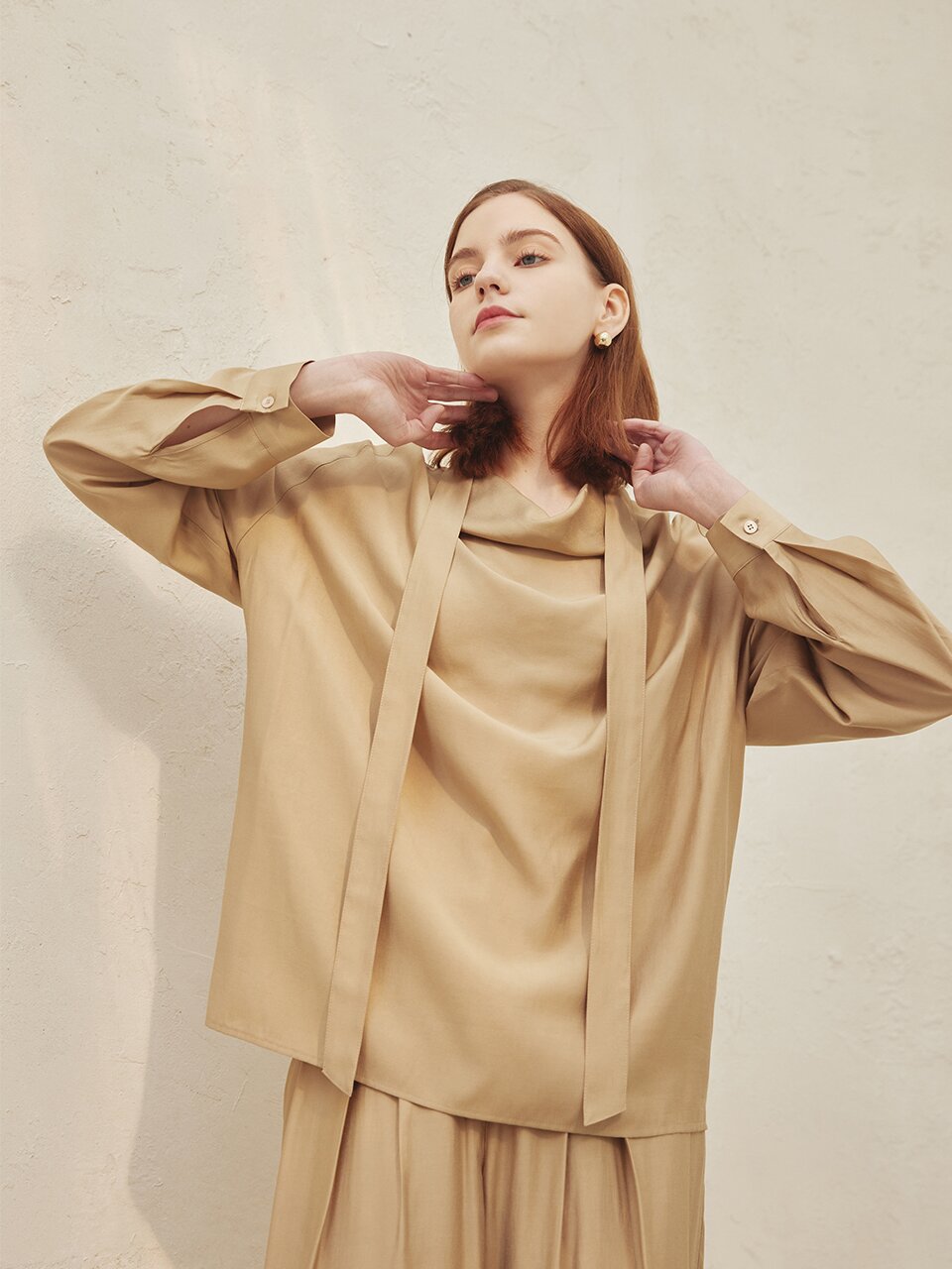 henna strap drape blouse_BEIGE