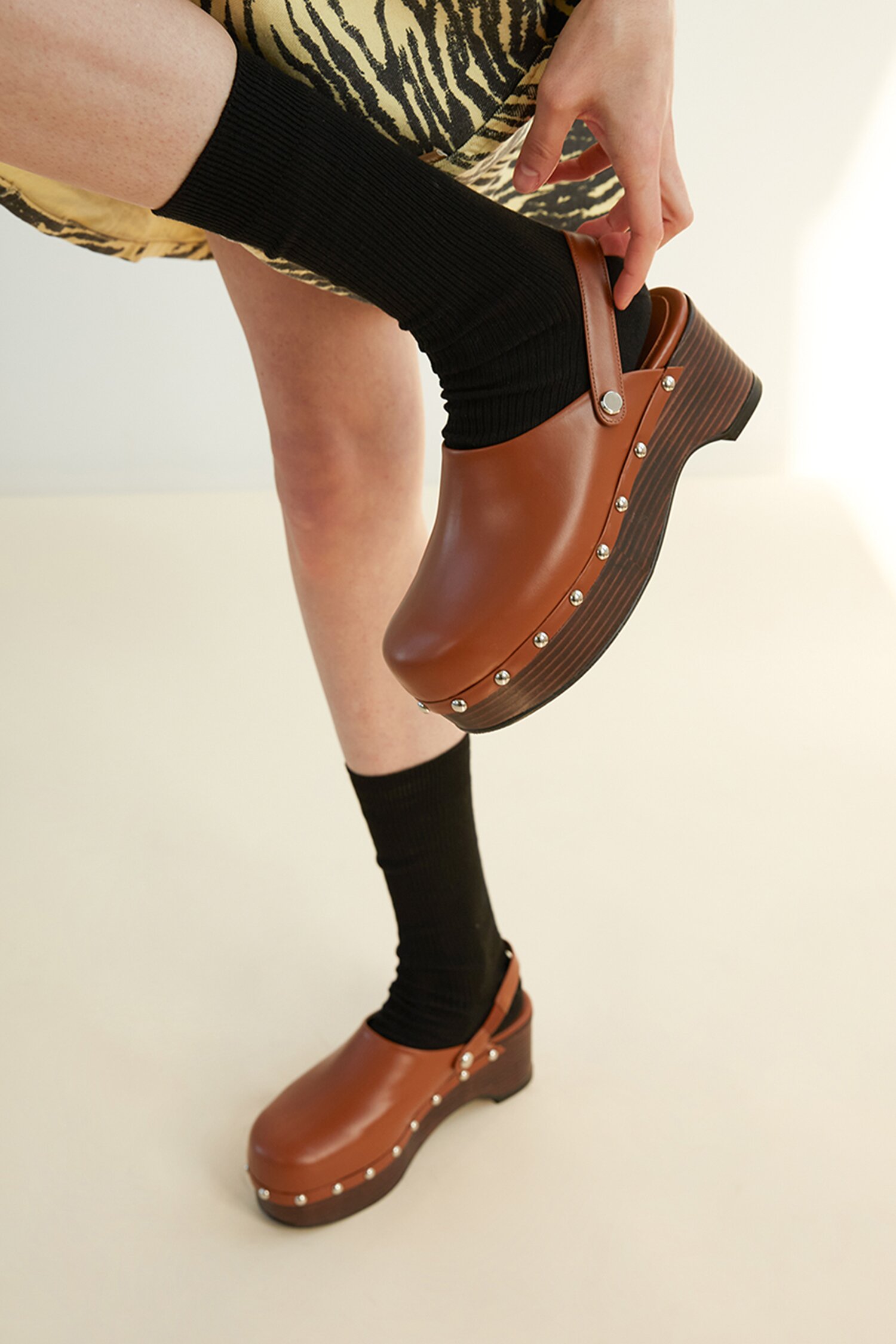 Zoe Clogs Leather Brown