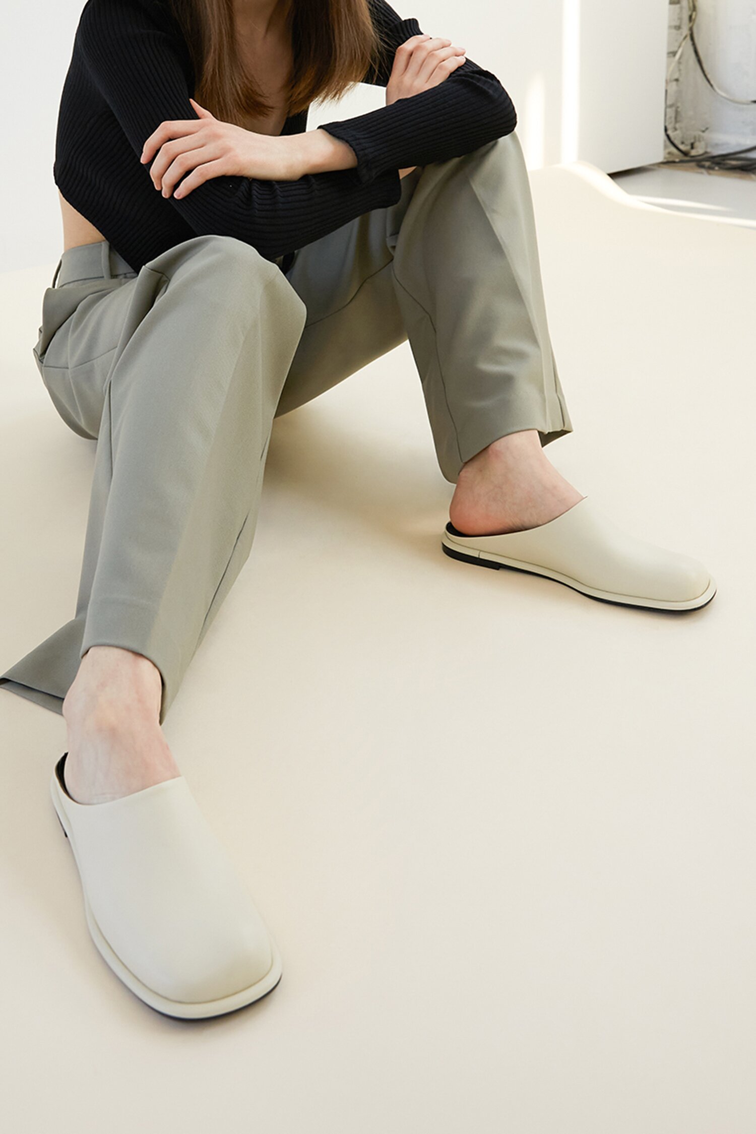 Lisa Mules Leather Ivory