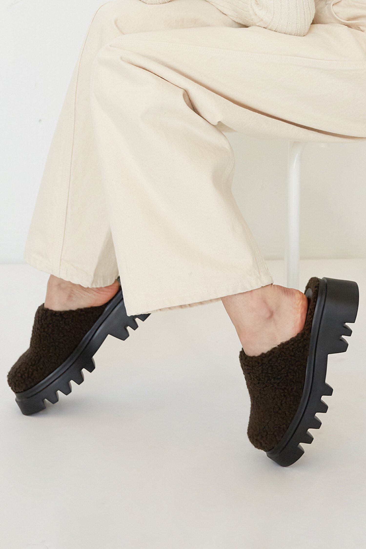 Lucas Shearling Mules Brown
