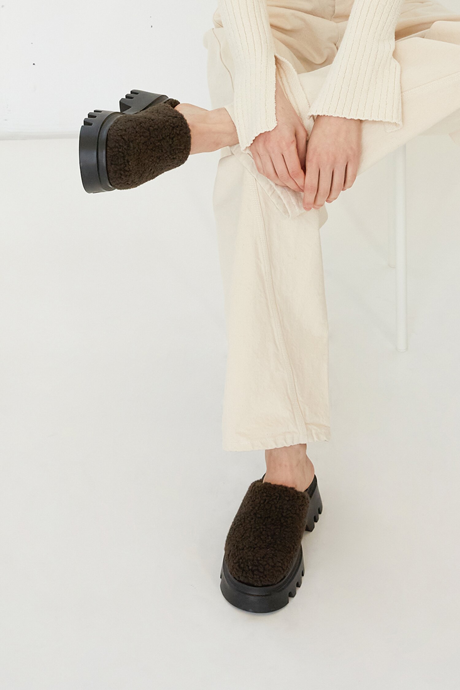 Lucas Shearling Mules Brown