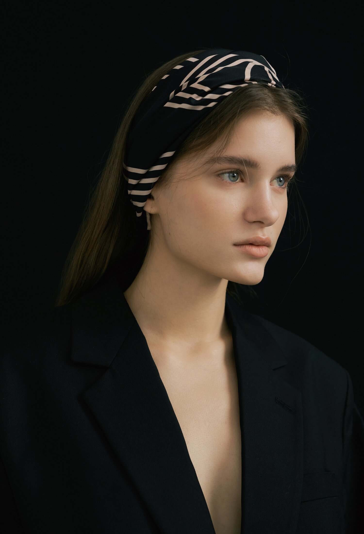 Logo Modern Silk Scarf 50 - Black/Beige