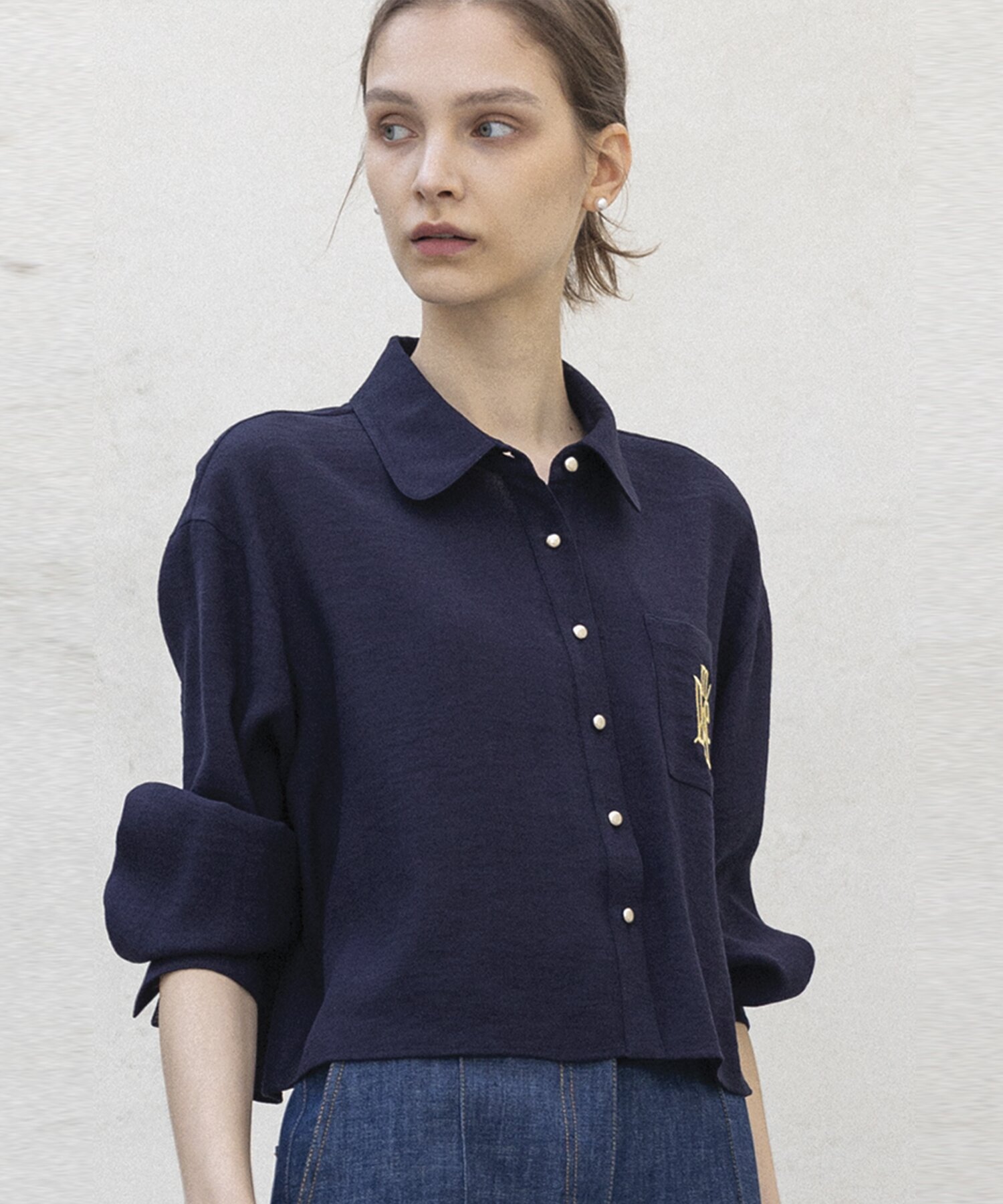 DRESSY CROP NAVY BLOUSE