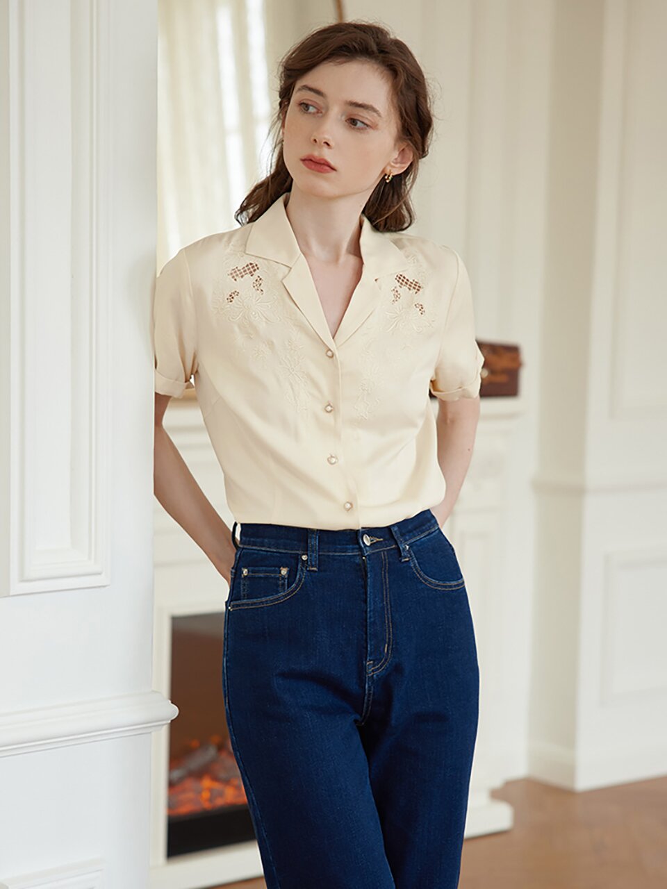 Daisy open collar half short sleeve shirt