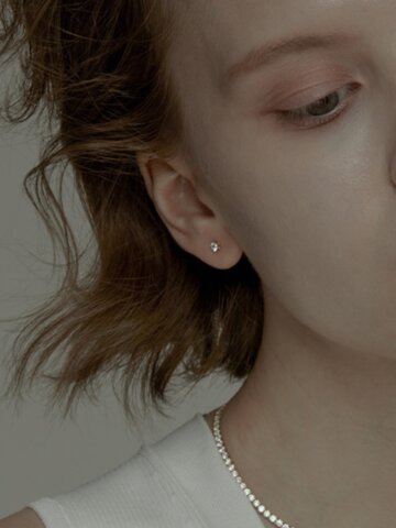 Shallow Round Earring