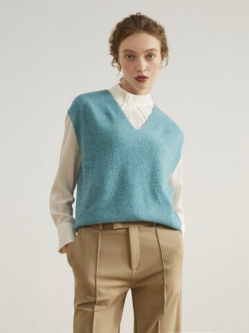 Ozie 3-color knitted vest