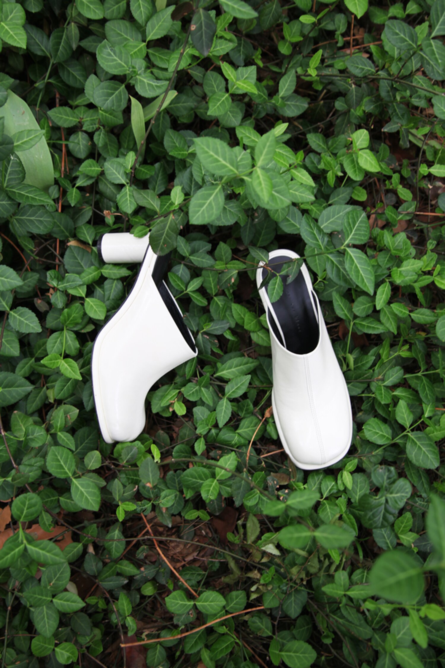 Julie Mules Leather Ivory