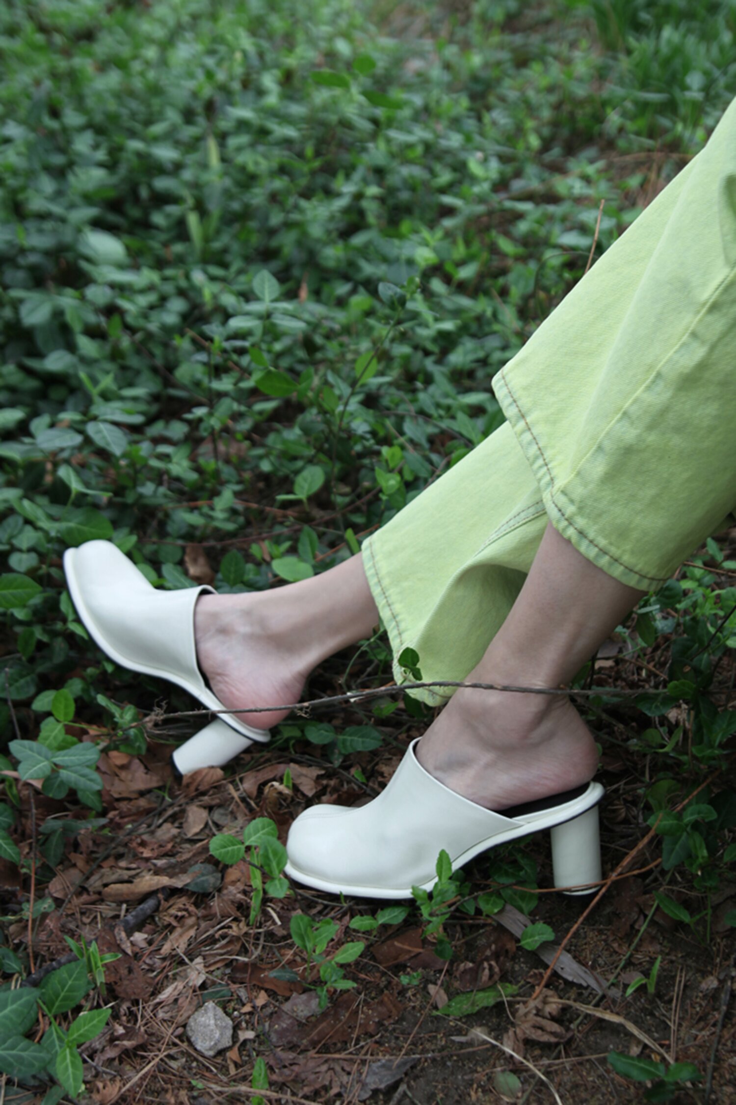 Julie Mules Leather Ivory