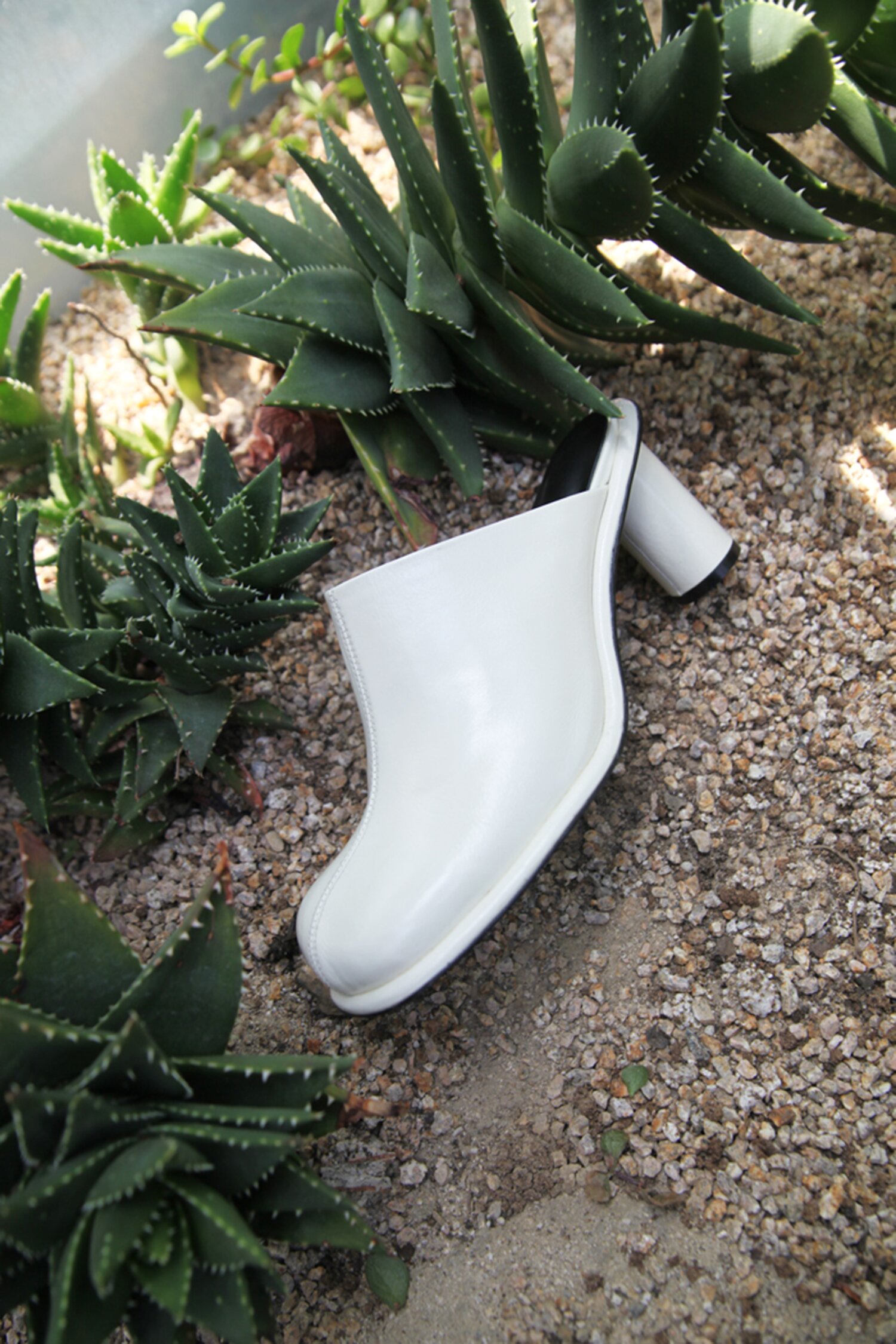 Julie Mules Leather Ivory