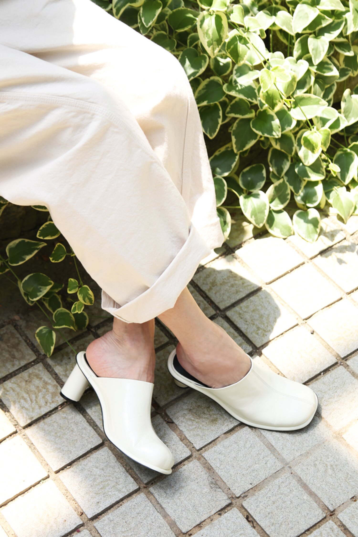Julie Mules Leather Ivory