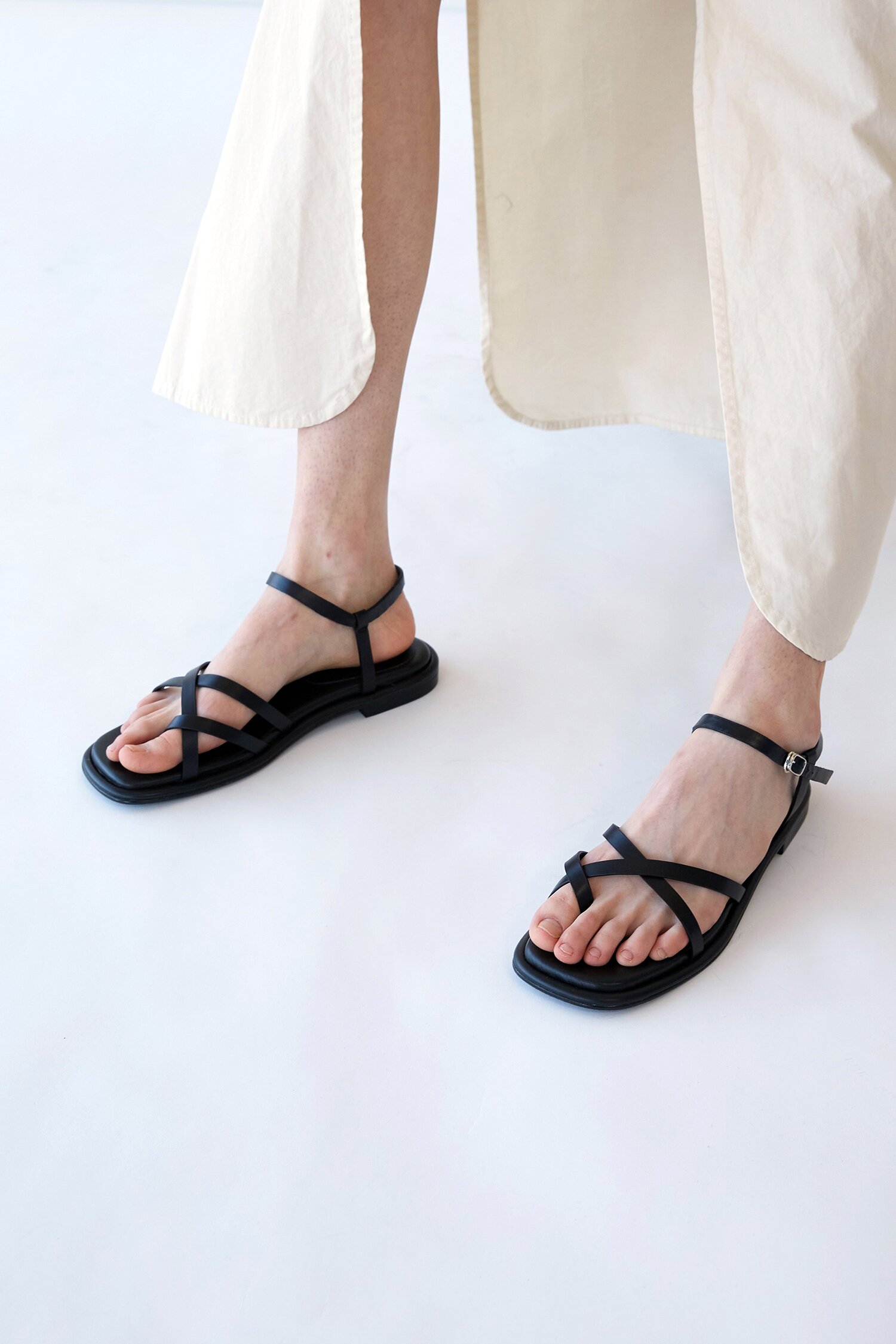 Simon Sandals Leather Black