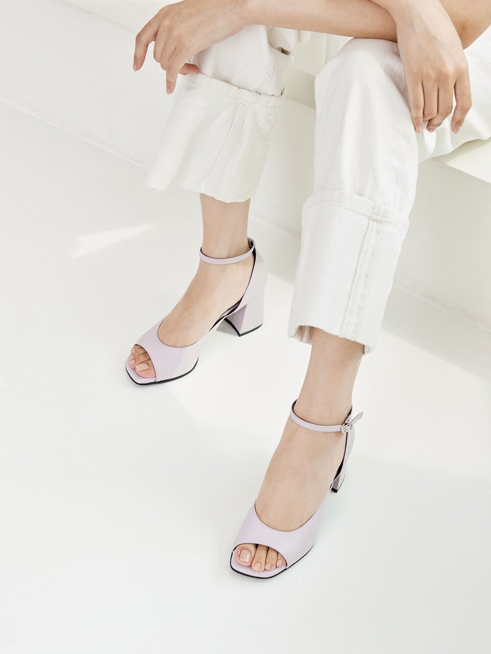 Sandals_ADS376
