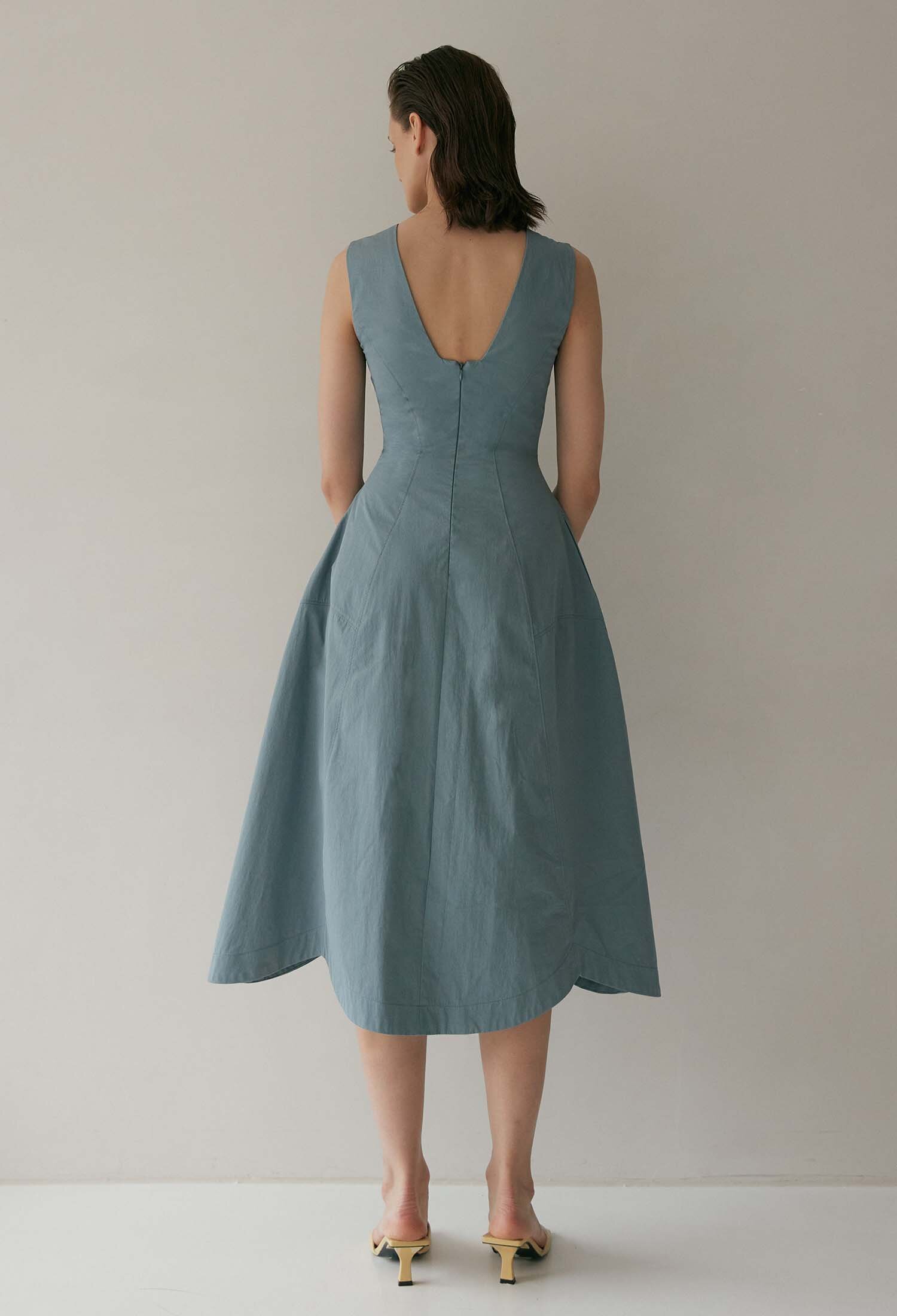 Fiore Sculpted Scallop Mididress (Cloudy Sea)