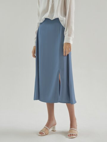 소피 트임 롱 미디 스커트_블루