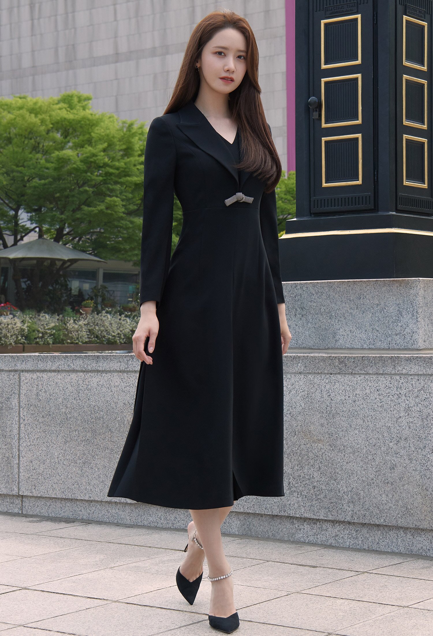턱 디테일 테일러드 원피스 (BLACK)