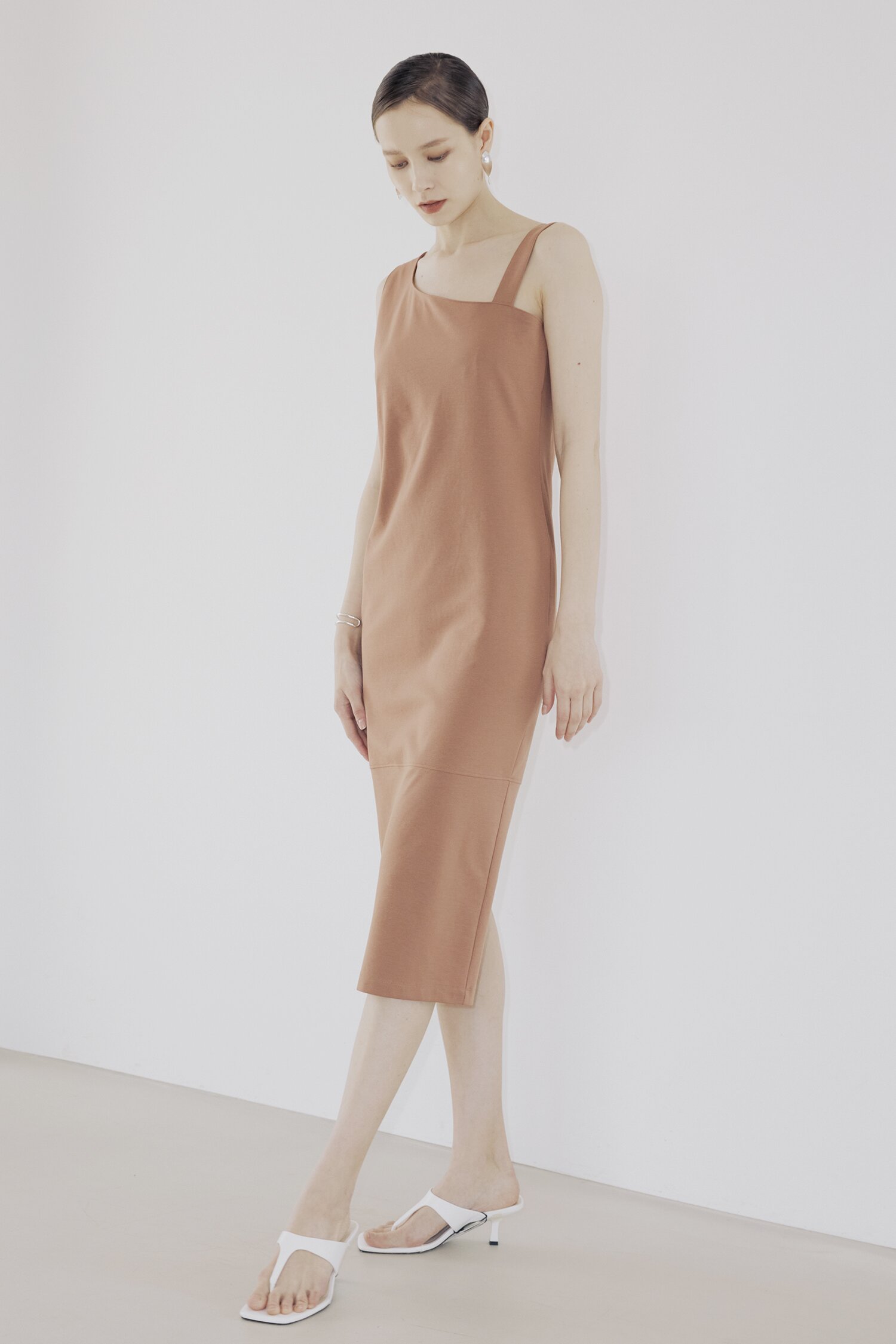 Unbanlanced Jersey Dress - Brown