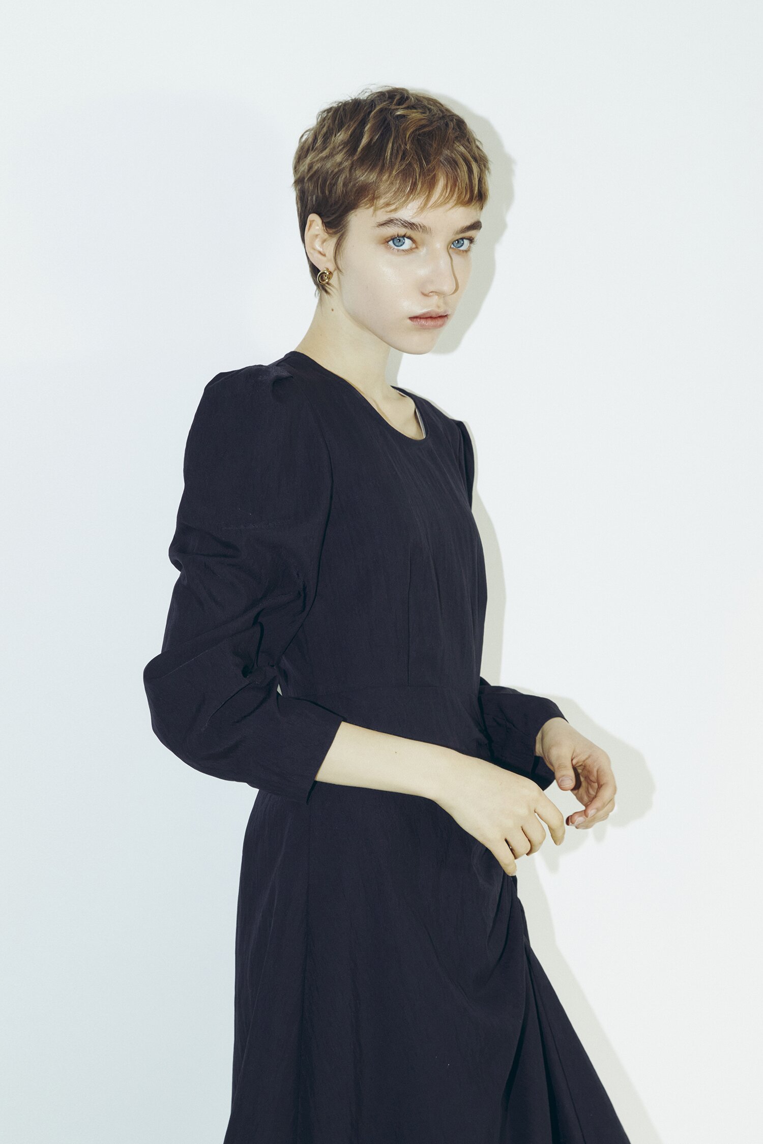 Long Sleeve Shirring Midi Dress - Black